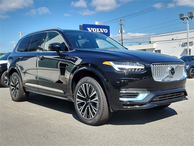 2025 Volvo XC90 Plug-In Hybrid Plus