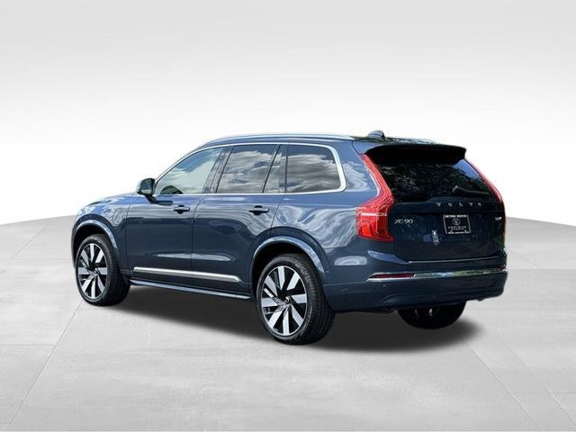 2025 Volvo XC90 Plug-In Hybrid Plus