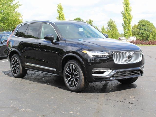 2025 Volvo XC90 Plug-In Hybrid Plus