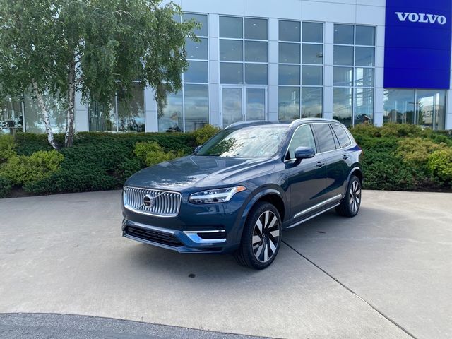 2025 Volvo XC90 Plug-In Hybrid Plus