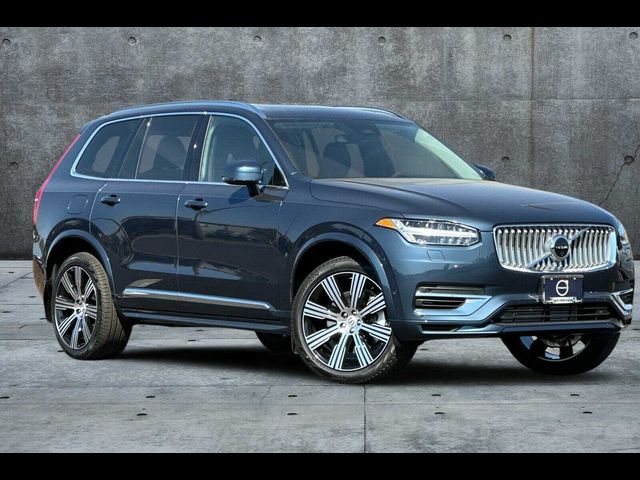 2025 Volvo XC90 Plug-In Hybrid Plus