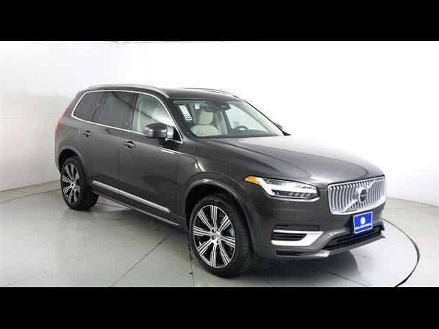 2025 Volvo XC90 Plug-In Hybrid Plus