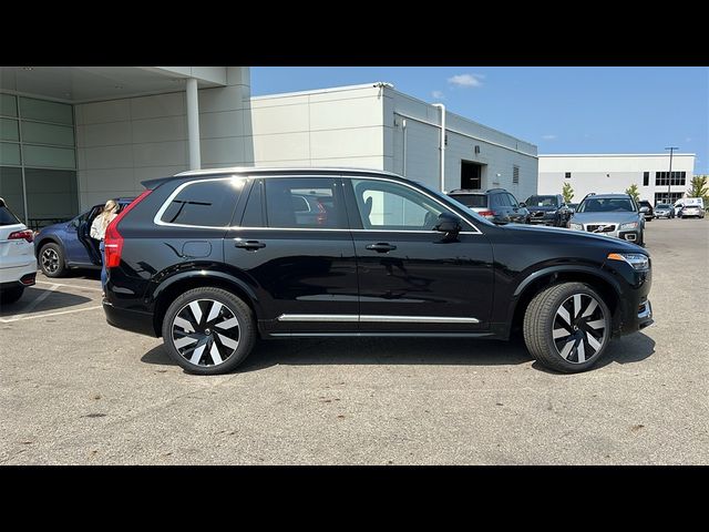 2025 Volvo XC90 Plug-In Hybrid Plus