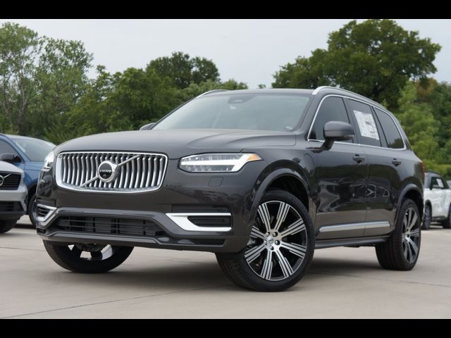 2025 Volvo XC90 Plug-In Hybrid Plus