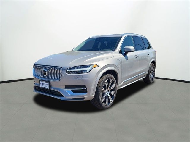 2025 Volvo XC90 Plug-In Hybrid Plus