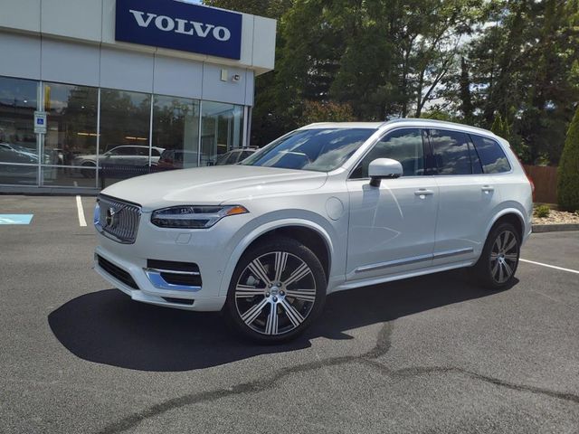 2025 Volvo XC90 Plug-In Hybrid Plus