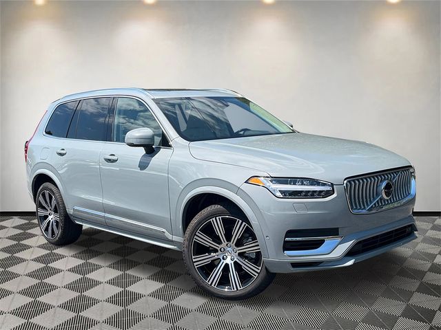 2025 Volvo XC90 Plug-In Hybrid Plus