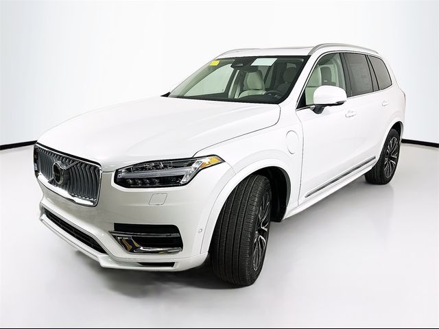 2025 Volvo XC90 Plug-In Hybrid Plus