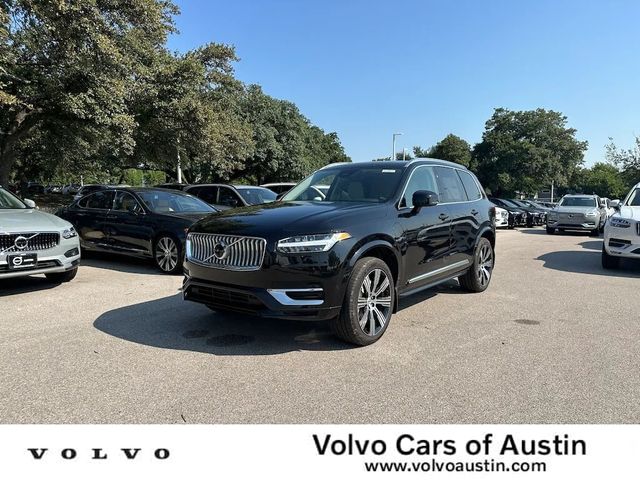 2025 Volvo XC90 Plug-In Hybrid Plus