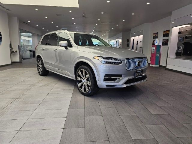 2025 Volvo XC90 Plug-In Hybrid Ultra