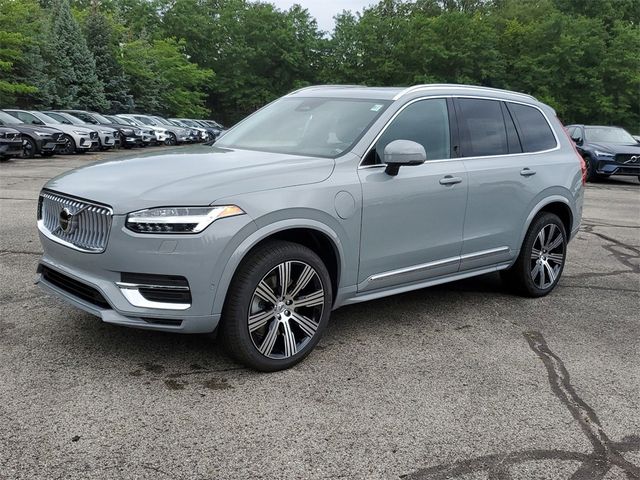 2025 Volvo XC90 Plug-In Hybrid Plus