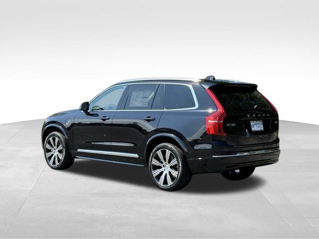 2025 Volvo XC90 Plug-In Hybrid Plus