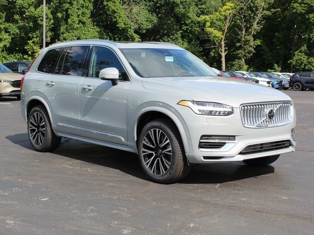 2025 Volvo XC90 Plug-In Hybrid Plus