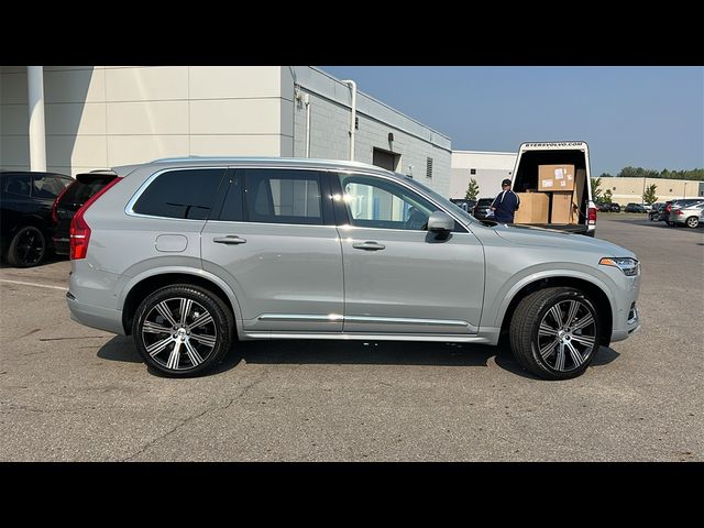 2025 Volvo XC90 Plug-In Hybrid Plus