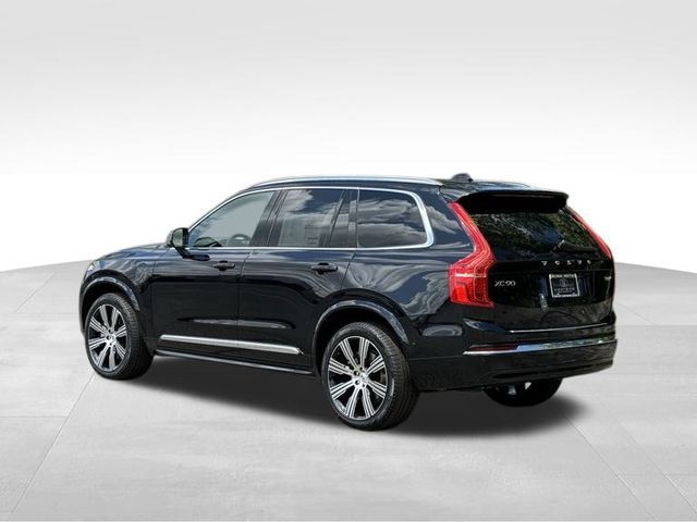 2025 Volvo XC90 Plug-In Hybrid Plus