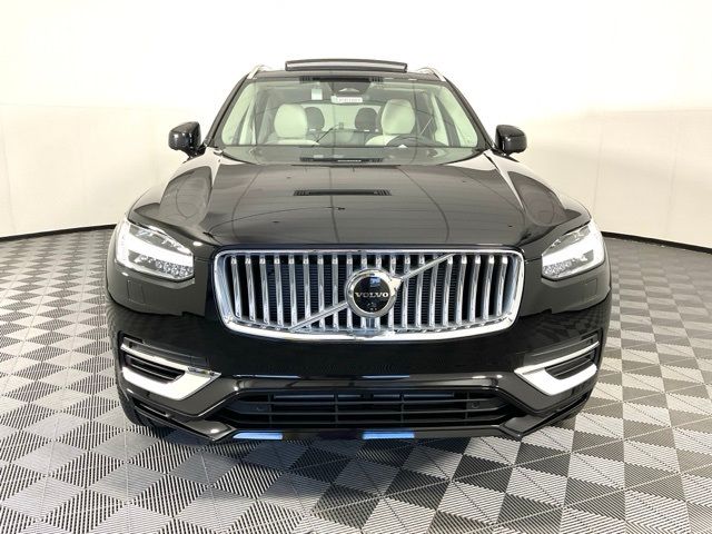 2025 Volvo XC90 Plug-In Hybrid Plus