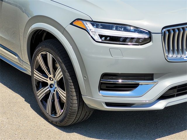 2025 Volvo XC90 Plug-In Hybrid Plus