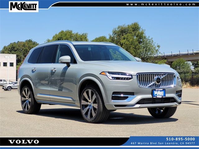 2025 Volvo XC90 Plug-In Hybrid Plus