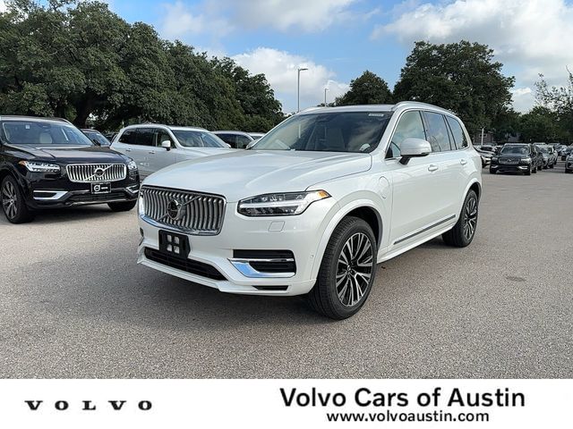 2025 Volvo XC90 Plug-In Hybrid Plus