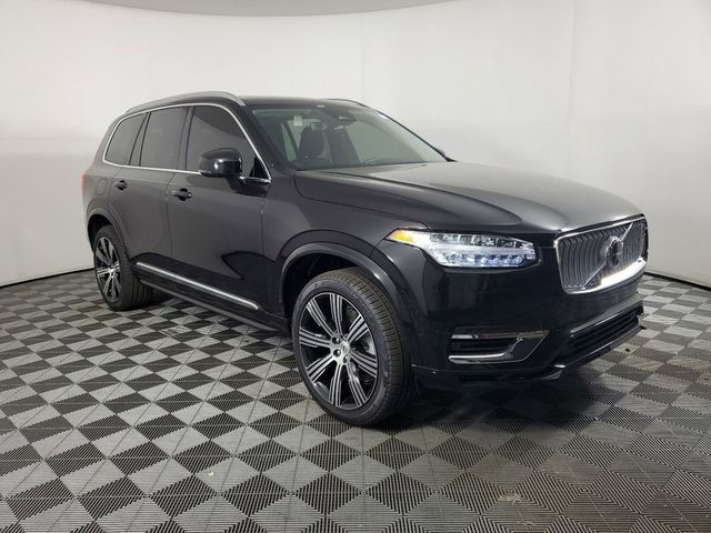 2025 Volvo XC90 Plug-In Hybrid Plus