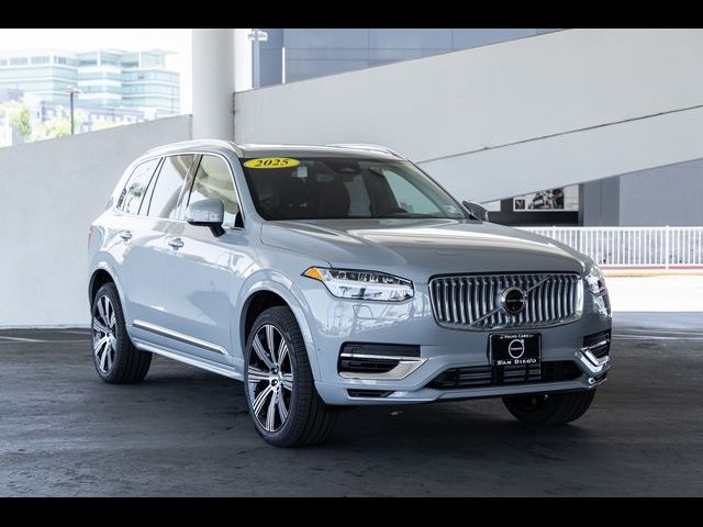 2025 Volvo XC90 Plug-In Hybrid Plus