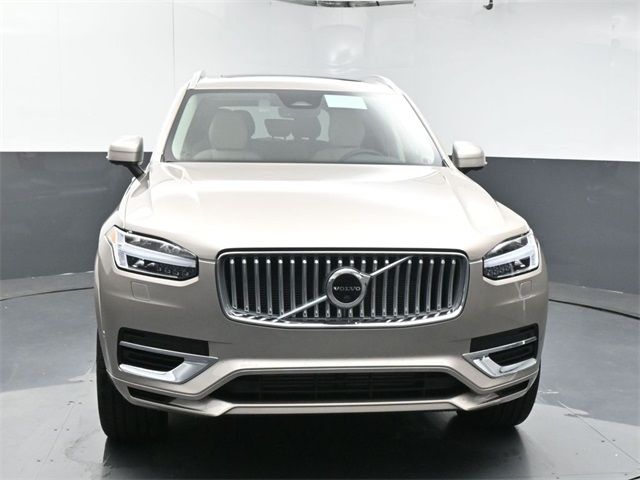 2025 Volvo XC90 Plug-In Hybrid Plus