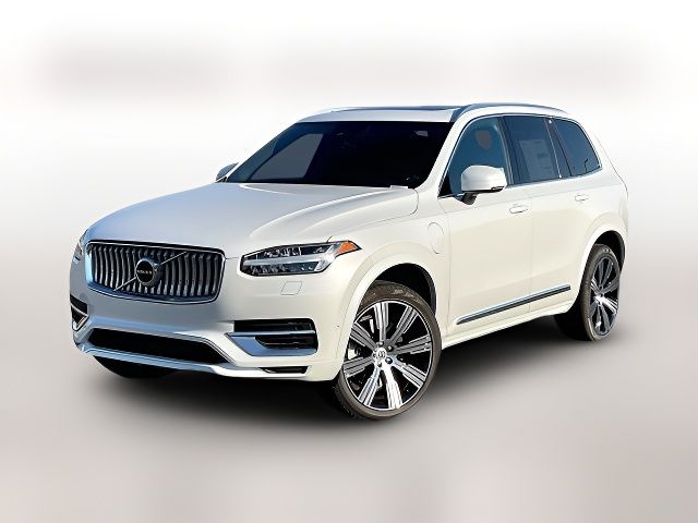 2025 Volvo XC90 Plug-In Hybrid Plus