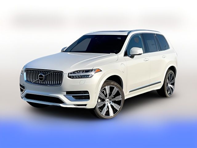 2025 Volvo XC90 Plug-In Hybrid Plus