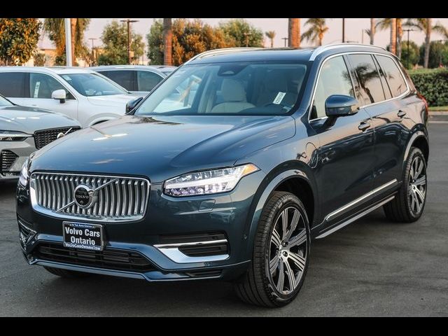 2025 Volvo XC90 Plug-In Hybrid Plus