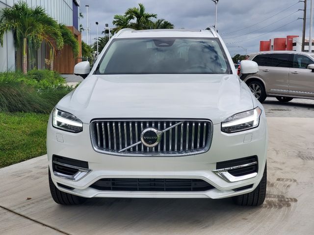 2025 Volvo XC90 Plug-In Hybrid Plus