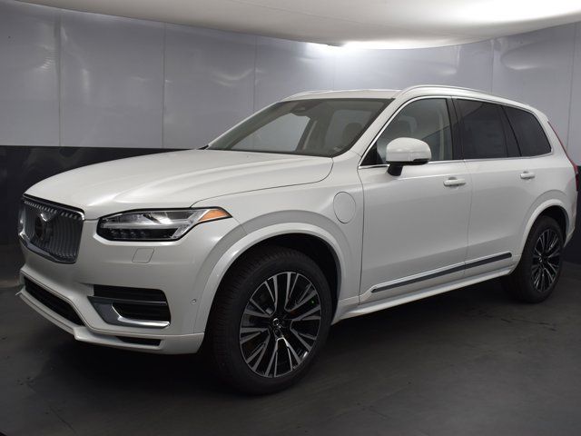 2025 Volvo XC90 Plug-In Hybrid Plus