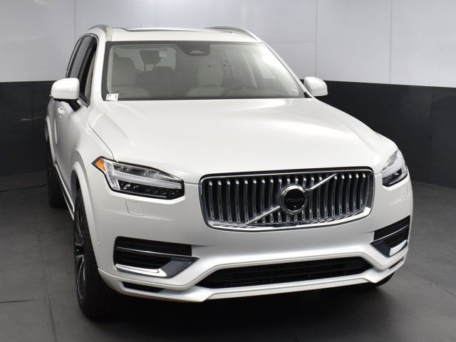 2025 Volvo XC90 Plug-In Hybrid Plus