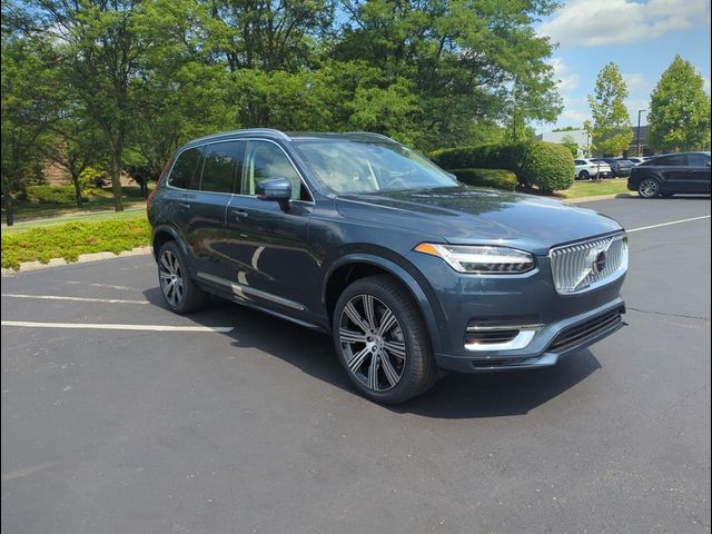 2025 Volvo XC90 Plug-In Hybrid Plus