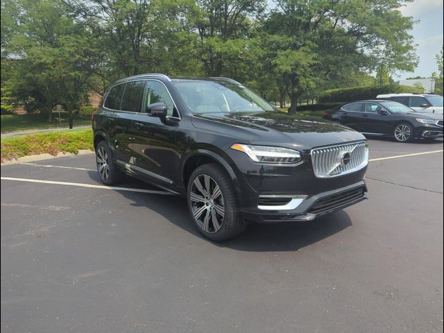 2025 Volvo XC90 Plug-In Hybrid Plus