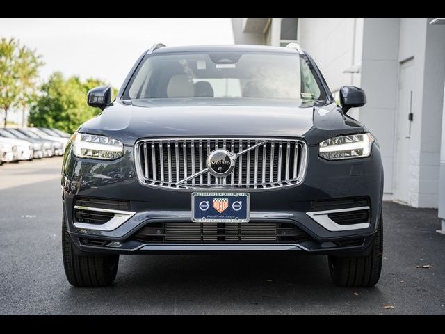 2025 Volvo XC90 Plug-In Hybrid Plus