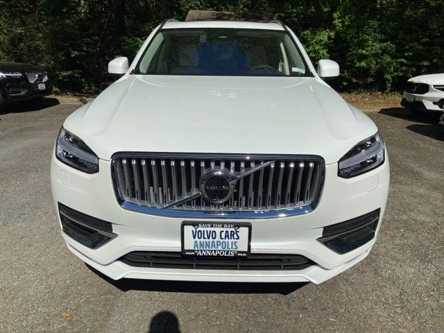 2025 Volvo XC90 Plug-In Hybrid Plus