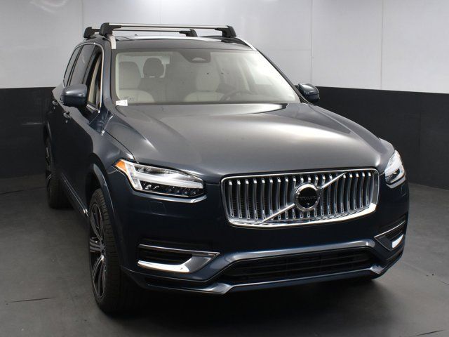 2025 Volvo XC90 Plug-In Hybrid Plus