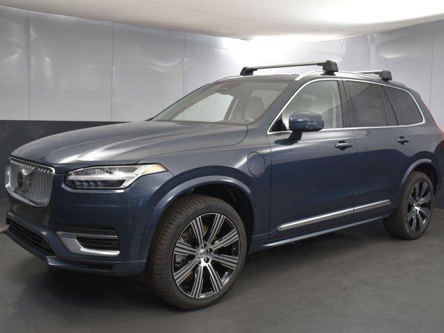 2025 Volvo XC90 Plug-In Hybrid Plus