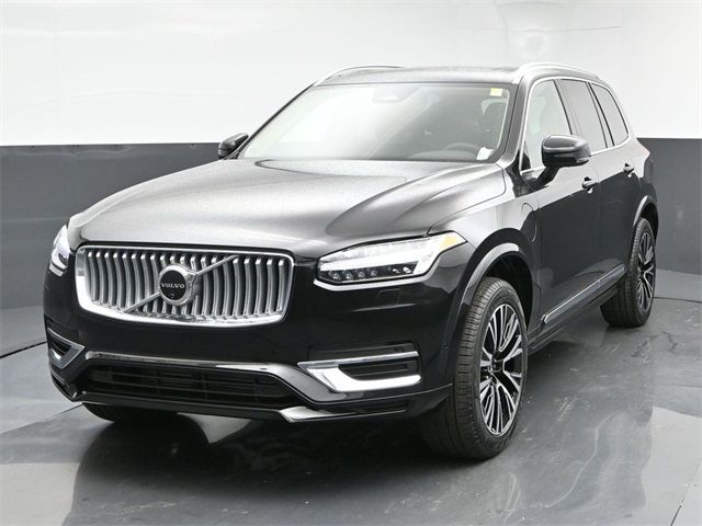 2025 Volvo XC90 Plug-In Hybrid Plus