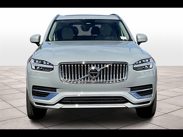 2025 Volvo XC90 Plug-In Hybrid Plus