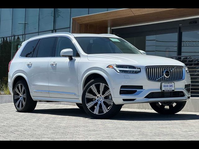 2025 Volvo XC90 Plug-In Hybrid Plus