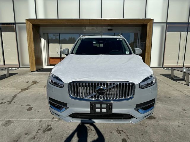 2025 Volvo XC90 Plug-In Hybrid Plus