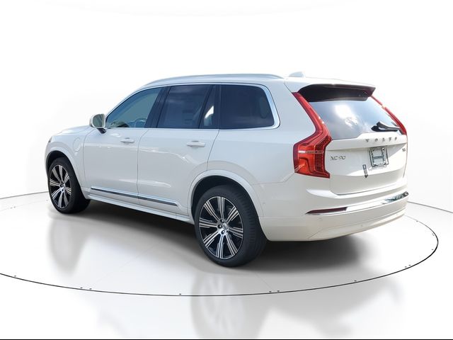 2025 Volvo XC90 Plug-In Hybrid Plus