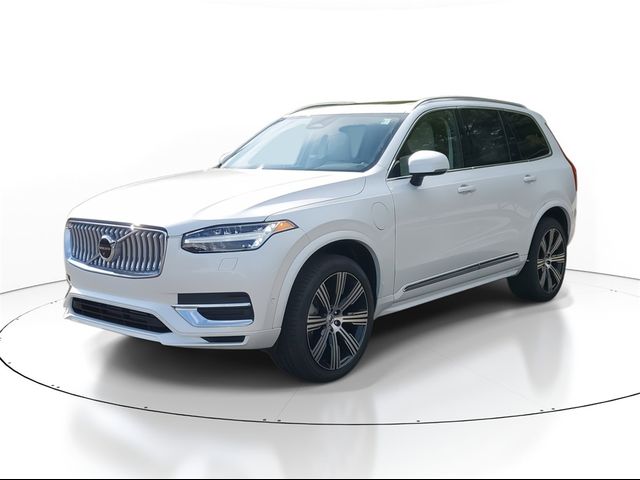 2025 Volvo XC90 Plug-In Hybrid Plus