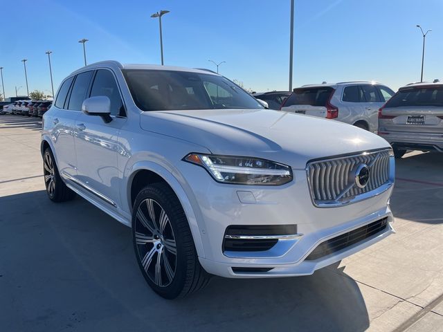 2025 Volvo XC90 Plug-In Hybrid Plus