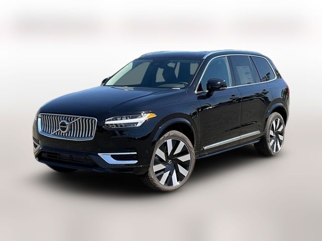 2025 Volvo XC90 Plug-In Hybrid Plus