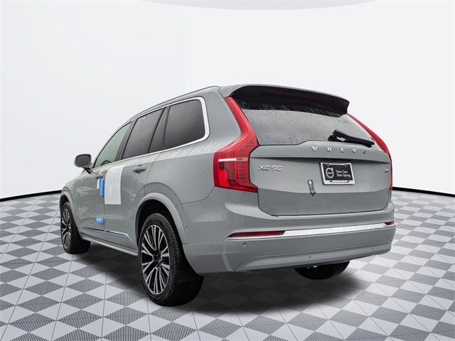 2025 Volvo XC90 Plug-In Hybrid Plus