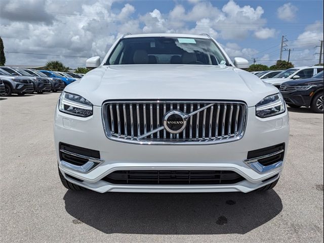 2025 Volvo XC90 Plug-In Hybrid Plus