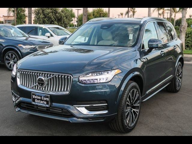 2025 Volvo XC90 Plug-In Hybrid Plus