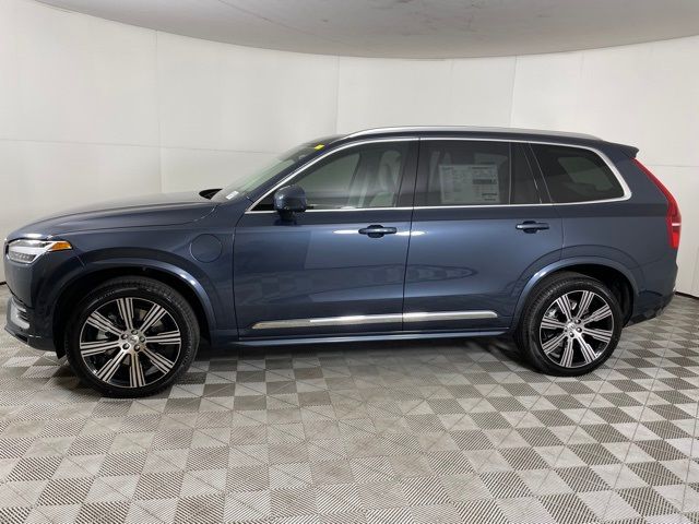 2025 Volvo XC90 Plug-In Hybrid Plus